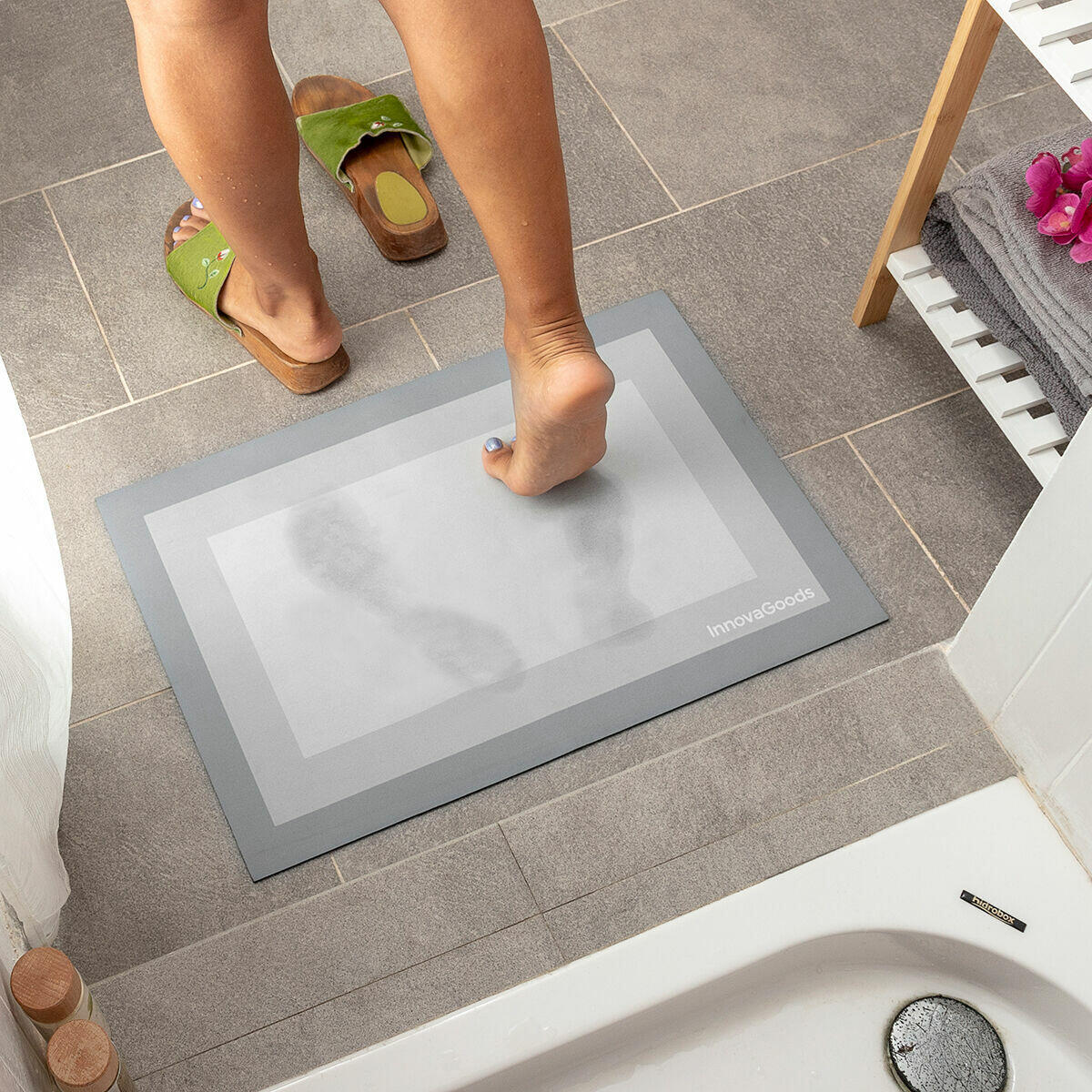 PACK VERANO 2X1  ALFOMBRILLA BAÑO AUTOSECANTE Y SUPERABSORVENTE.
